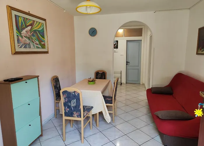 Apartmani Crikvenica 43943 - Zeljko